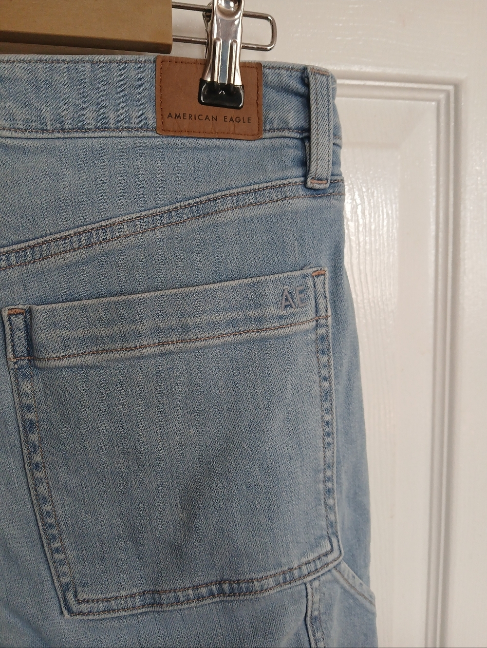 American Eagle Super High Rise Light Wash Blue Baggy Wide-Leg Cargo Jeans - Picture 8 of 14